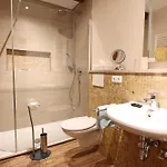 Hotel Schelpenalp