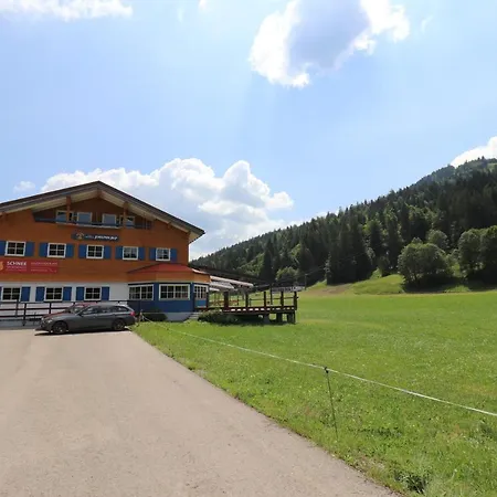 Schelpenalp Szálloda *