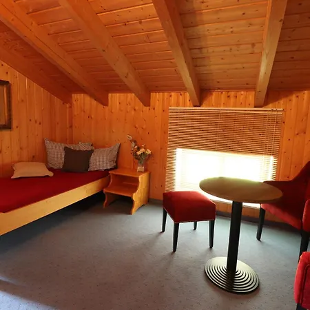 Schelpenalp Hotel