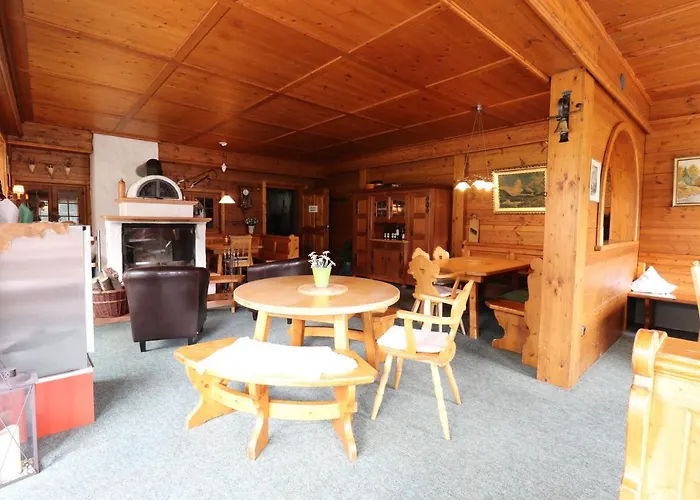 Schelpenalp Hotel *